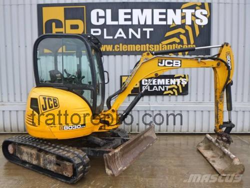 JCB 8030 scheda tecnica e recensioni