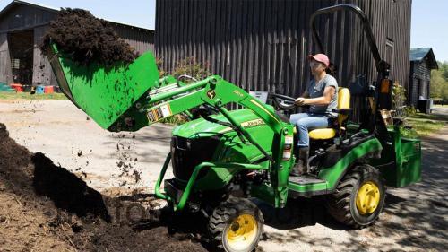 John Deere 1025R recensioni e scheda tecnica